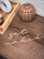 "get naked" Schild zum kleben | in verschiedenen Farben und 2 Größen