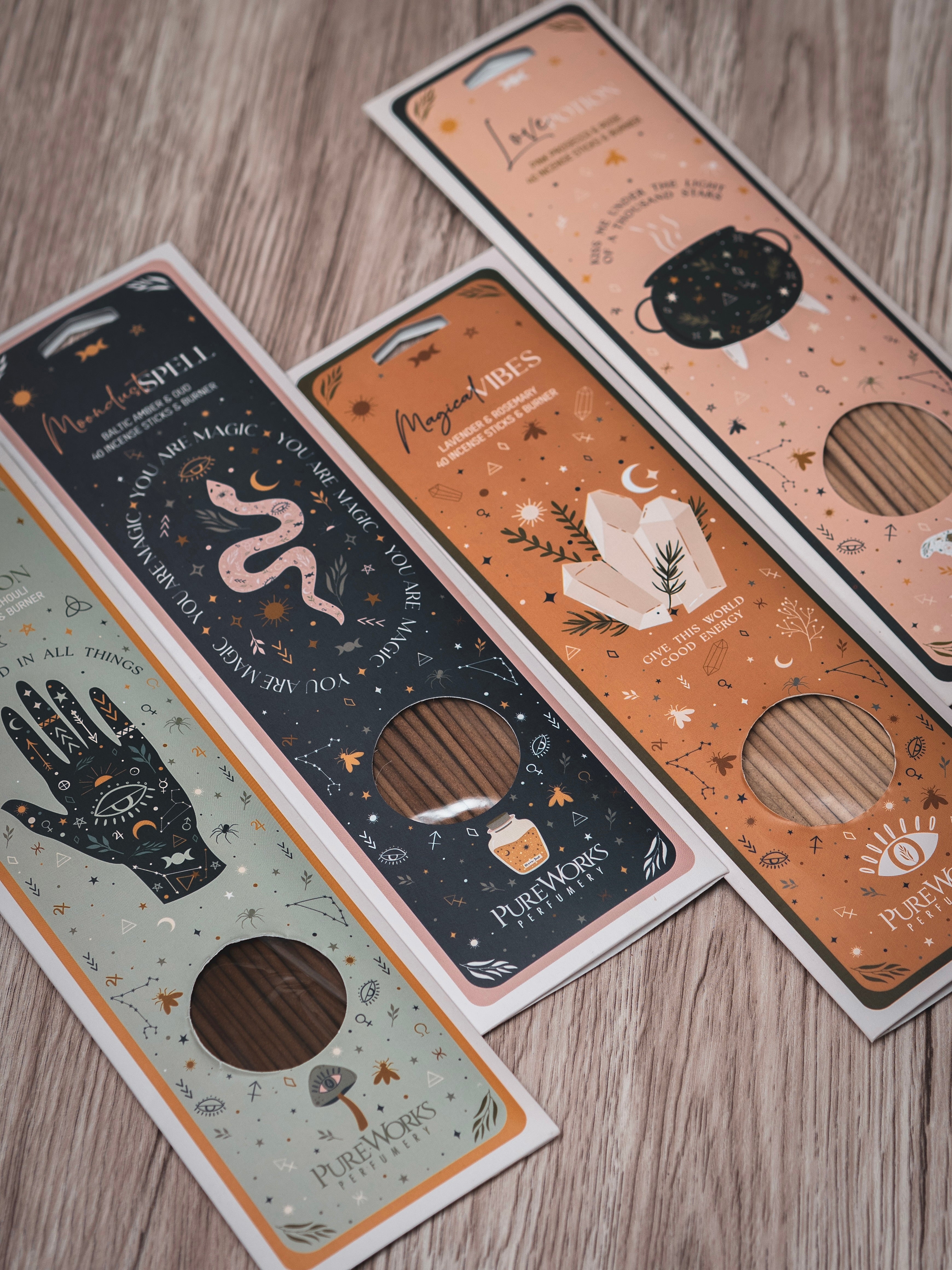 Räucherstäbchen "Celestial Magic" mit linori Räucherhalter