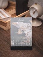 Kalender 2027 'momentpoesie' mit Kartenhalter in verschiedenen Farben & Designs