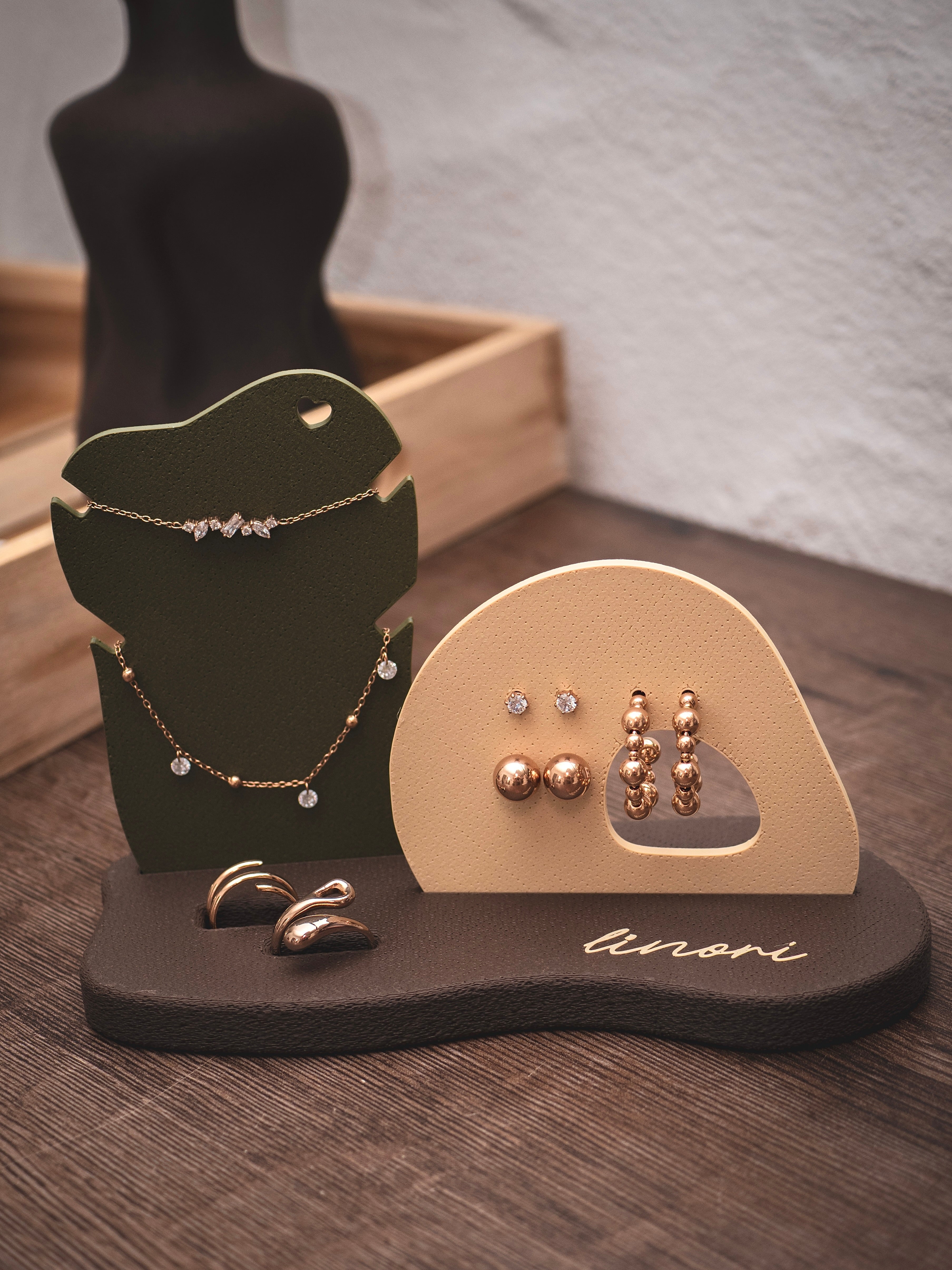 eternal love | Schmuckständer für besondere Schmuckstücke | Brautschmuck Erinnerungsschmuck | linori edition