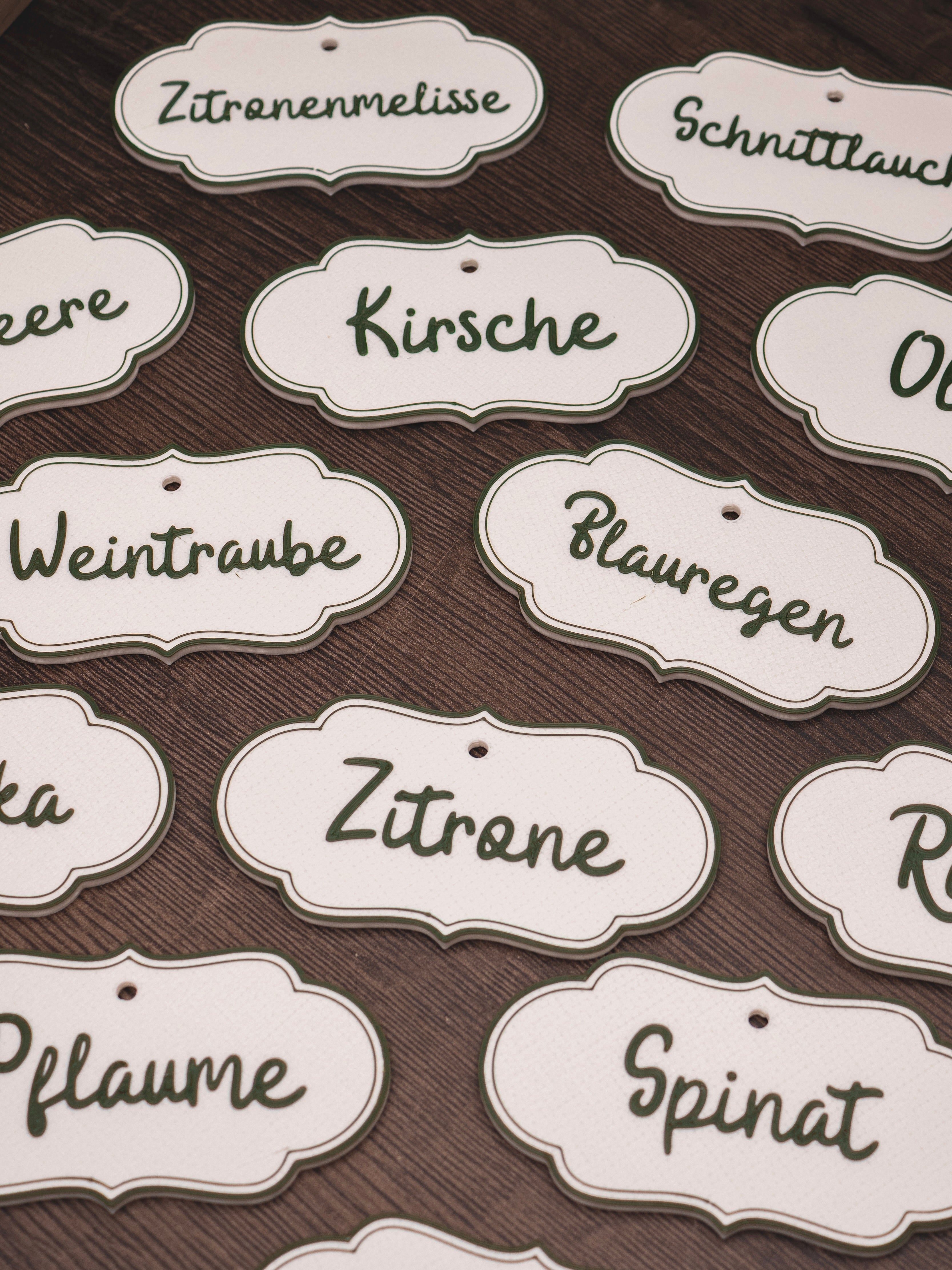 Pflanzenstecker in weiß-grün | personalisierbar