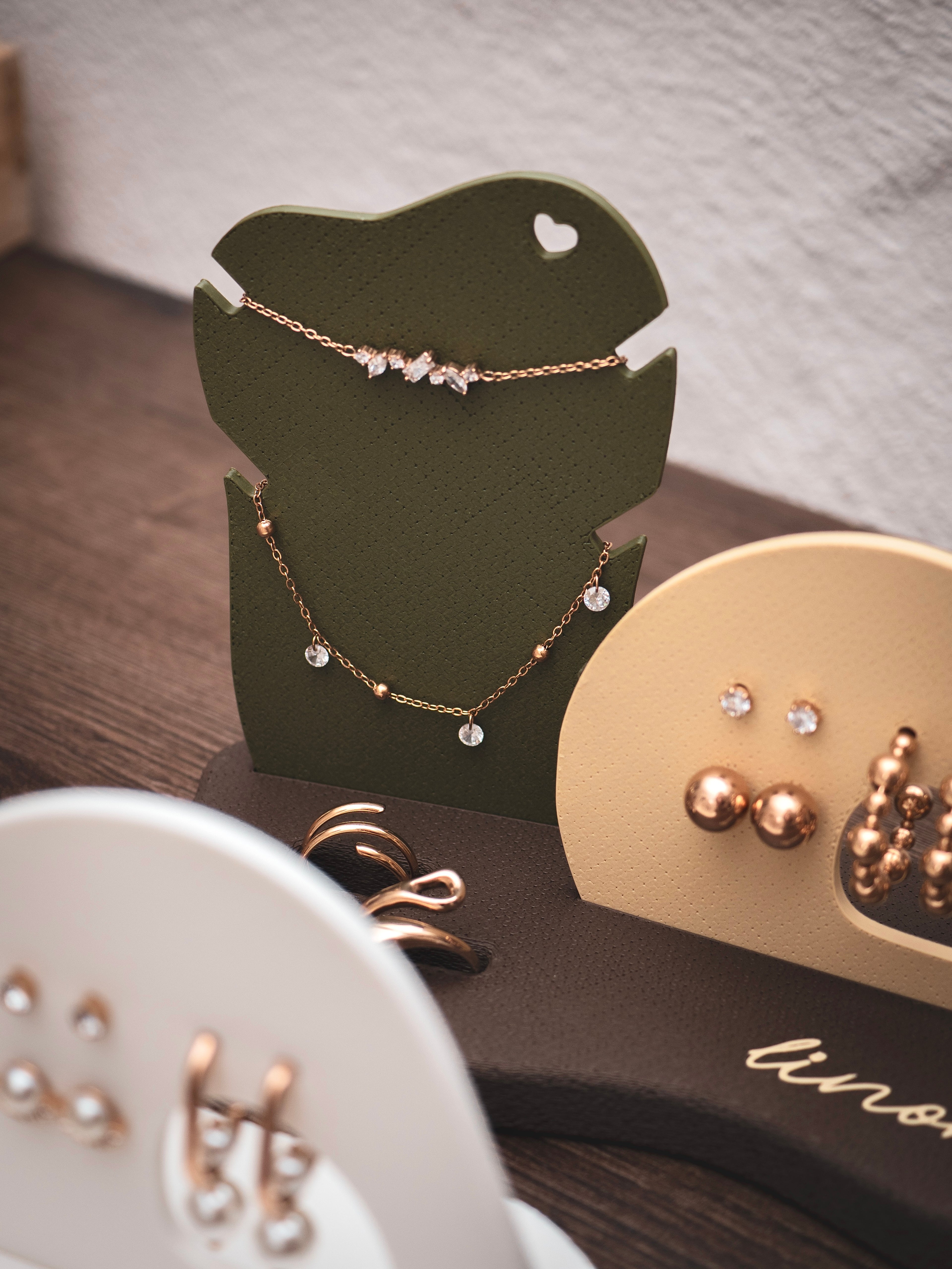 eternal love | Schmuckständer für besondere Schmuckstücke | Brautschmuck Erinnerungsschmuck | linori edition
