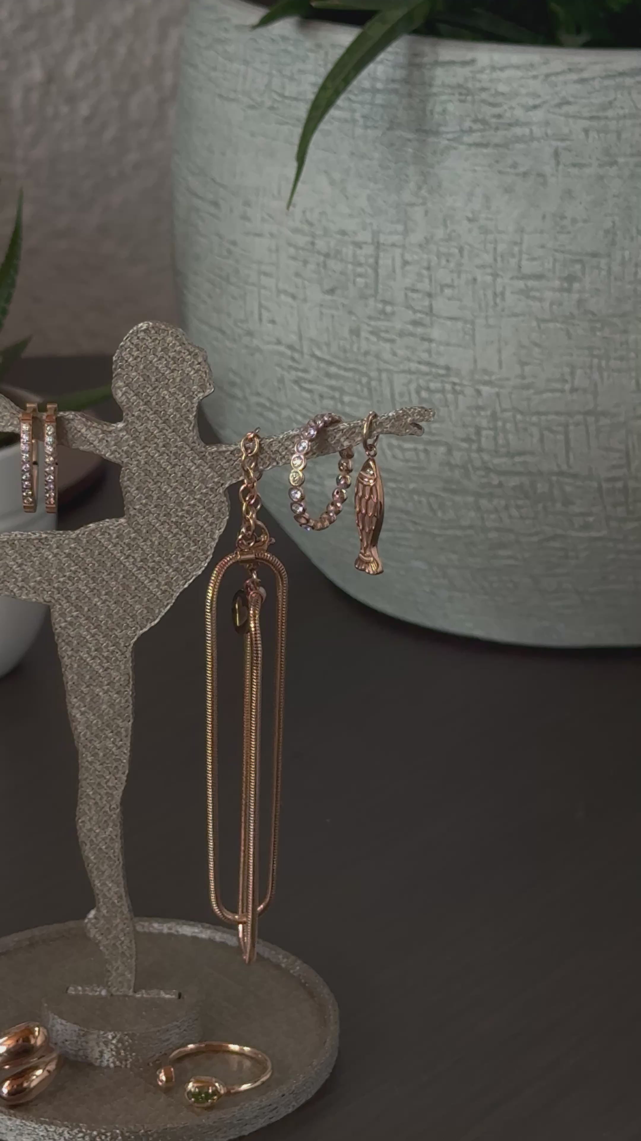 Schmuckständer Tänzerin für Creolen, Ringe & Armbänder mit kleiner Ablage